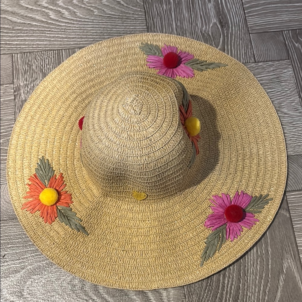 Betsy Johnson Floral Straw Sun Hat